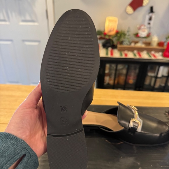 BCBGENERATION Zorie Loafer Mule Size 6.5 NIB - Picture 5 of 8